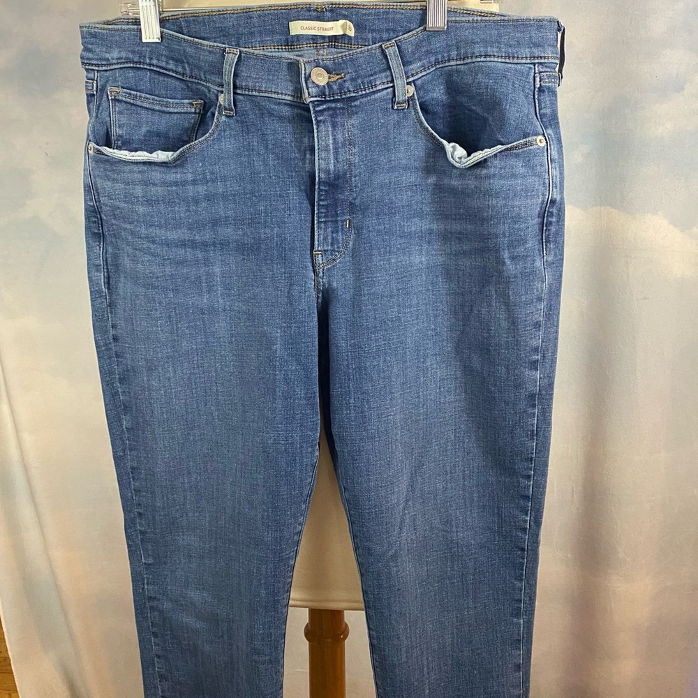 Levi’s Classic Straight Blue Jeans Size 16